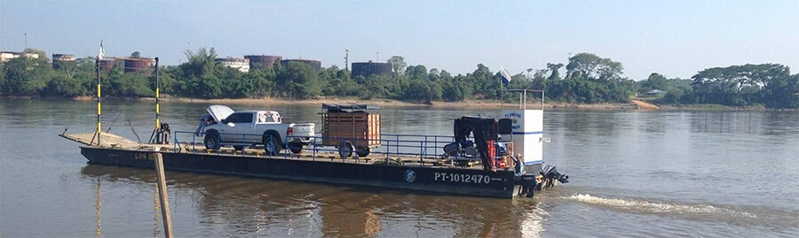 Transporte de cargas por el río Magdalena